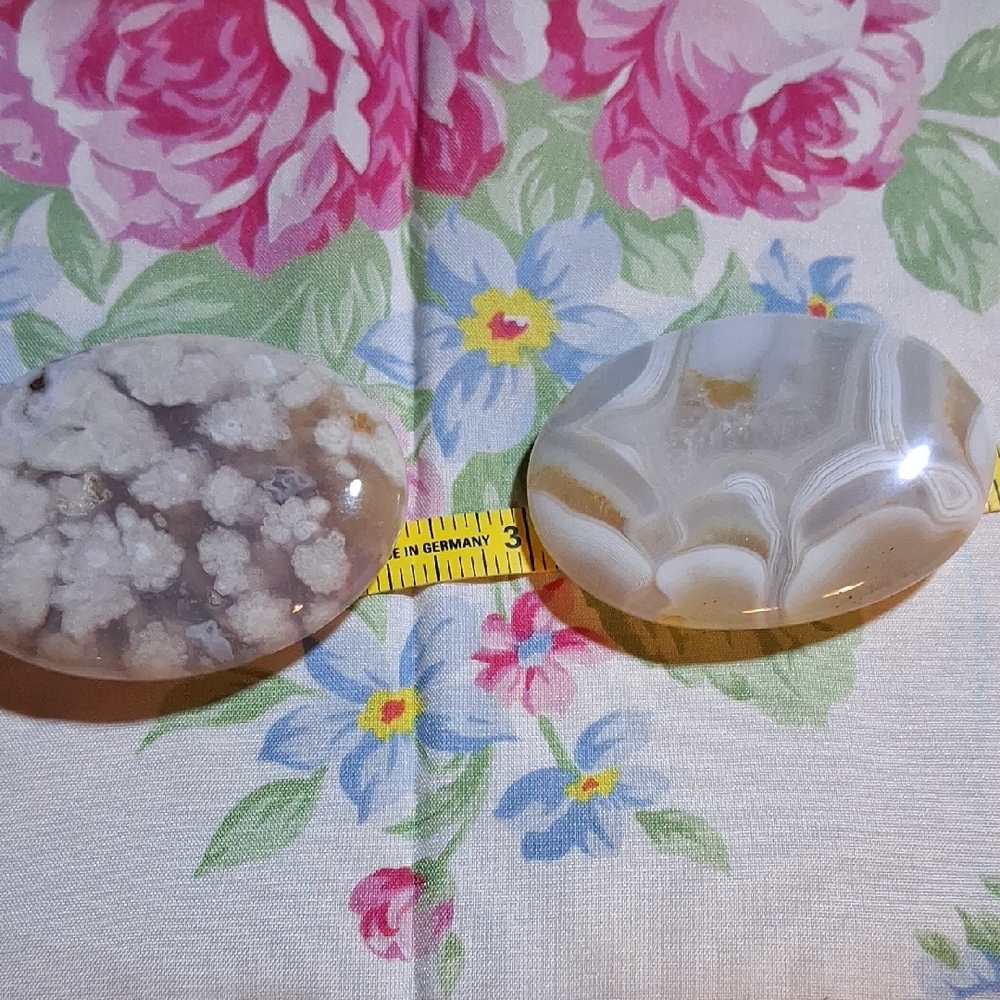 Flower Agate And Agate Palm Stone Decor Pieces